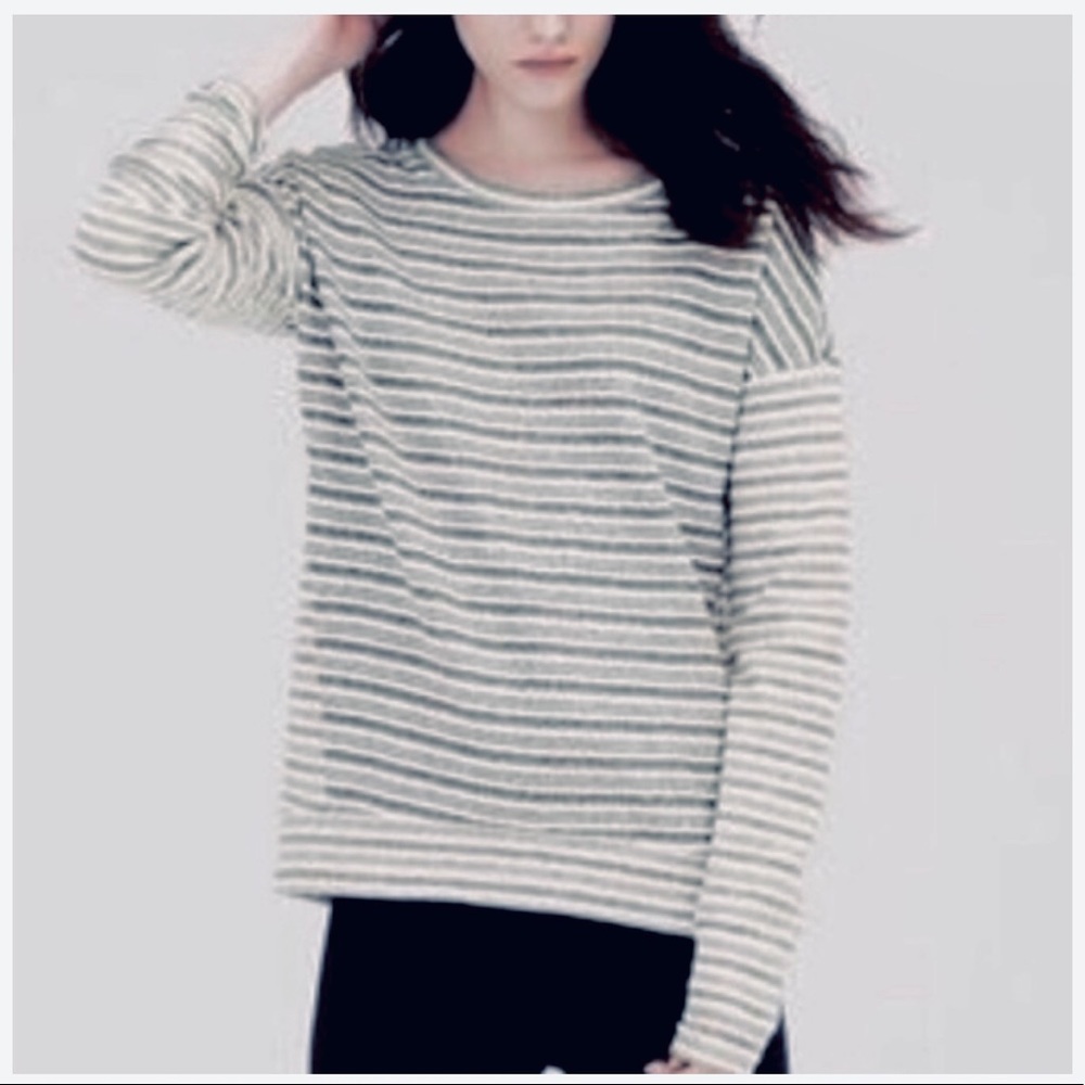 Lou & Grey oversized striped crew neck pullover sweater